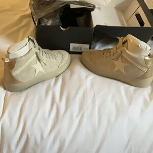 MEW IN BOX Shushop Paulina sneakers